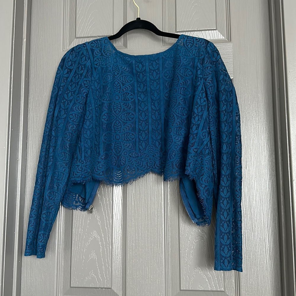 Blue lace crop top